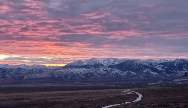 New, luxurious, amazing view, Elk Cabin