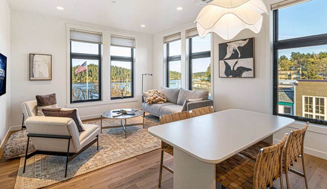 New Luxury Penthouse! Stunning Water and Town Views!