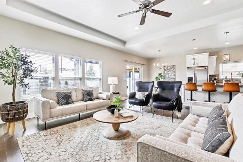 New! Modern & Spotless Home in Central Boise