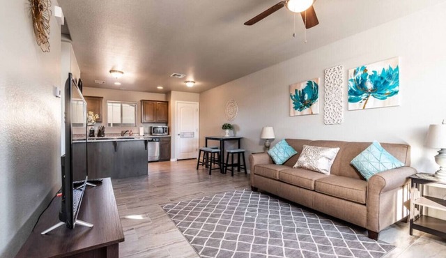 New Pet Friendly Duplex!
