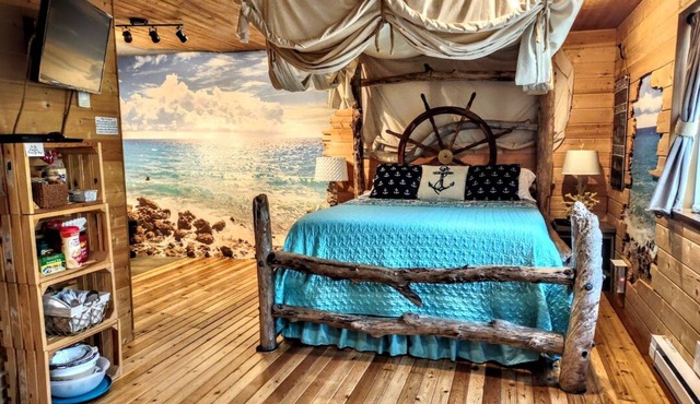 NO CLEANING FEE! Castaway Cove-Launch Free Kayaks&Canoe from bank-Near Beach too