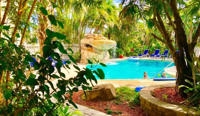 Ocean Stroll: 2BR + Waterfall Pool in Pompano Beach