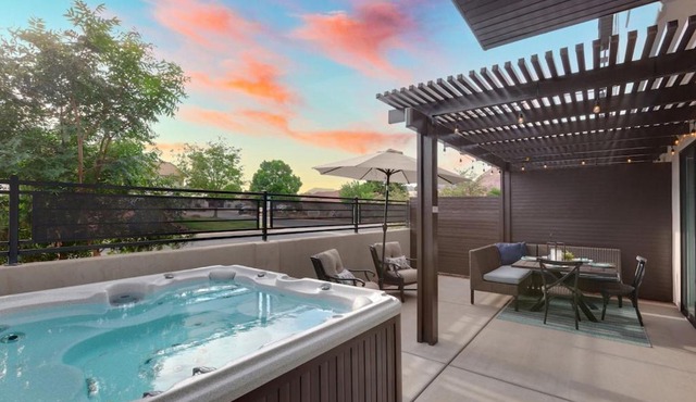 Ocotillo Spring Resort 44 Sky Fire Private Brand-New Home, Private Hot Tub, and Community Pool