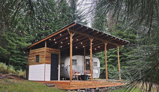 Off Grid North Idaho Getaway
