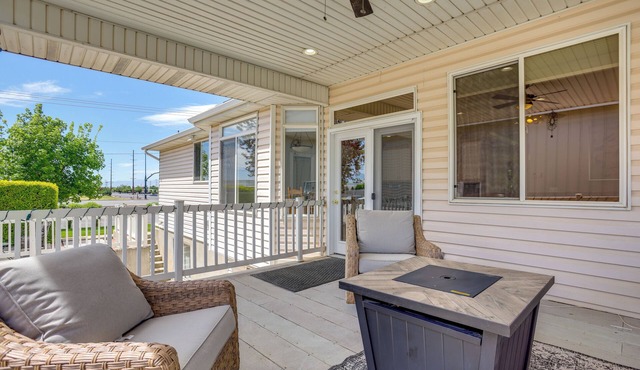 Office, Fire Pit, Deck! Large Rental Near Hill AFB
