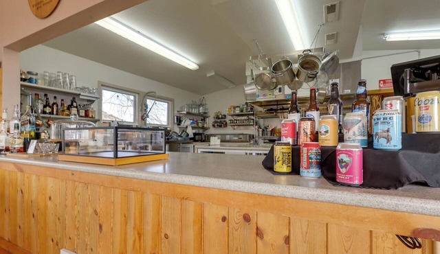 On Ranch w/Stunning Mtn Views! Thermopolis Escape
