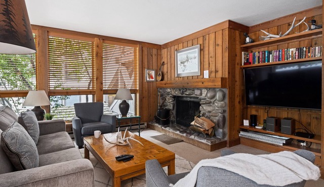 Outpost: Nez Perce B4 - Access to Hot Tub and Pool