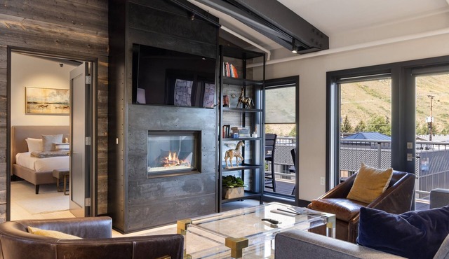 Outpost: Pearl at Jackson - Close to Town Square