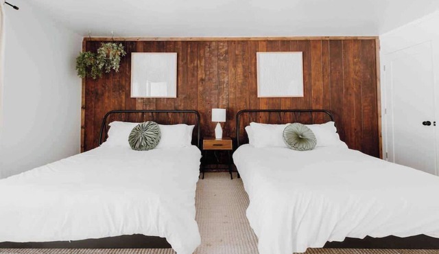 Packwood | Tahoma Room at The Peak