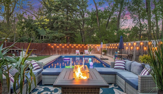 Paradise Pool House