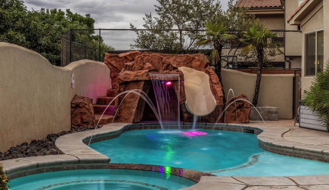 Paradise Pool House 18, Private pool, Theater & Game Room, & Resort Access