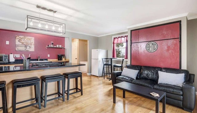 Park Side Getaway! Walk to Downtown & Trails