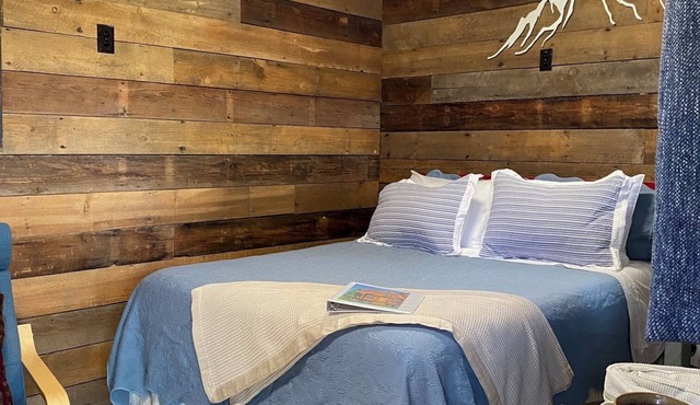 Peaceful cozy cabin in Coeur d'Alene