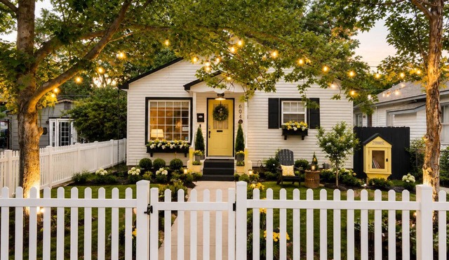 Peaceful & Cozy Home - Fenced Yards - North End