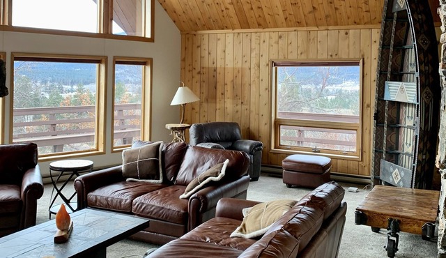 Peaceful Mountain View Retreat