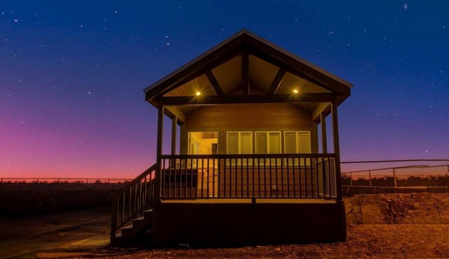 Peaceful Tiny Home Getaway with Loft & Open Sky Views in Williams, Arizona