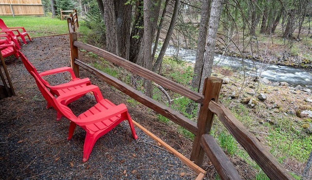 Peaceful Wallowa Lake Cabin Near State Park