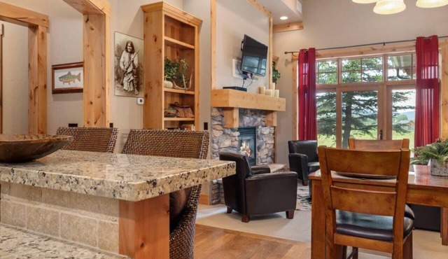 Pear-a-dise Condo includes Bronze Buffalo Ranch private amenity access