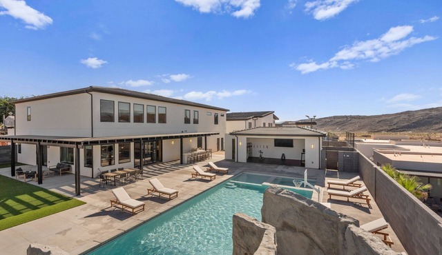 Pecan Valley Oasis | Lux Pool & Family Retreat