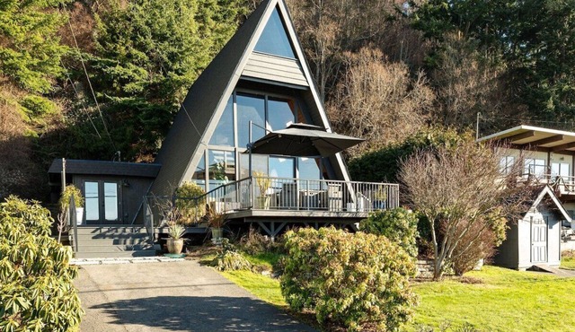 Perch - Shorewood A-Frame: Dream Whidbey Getaway