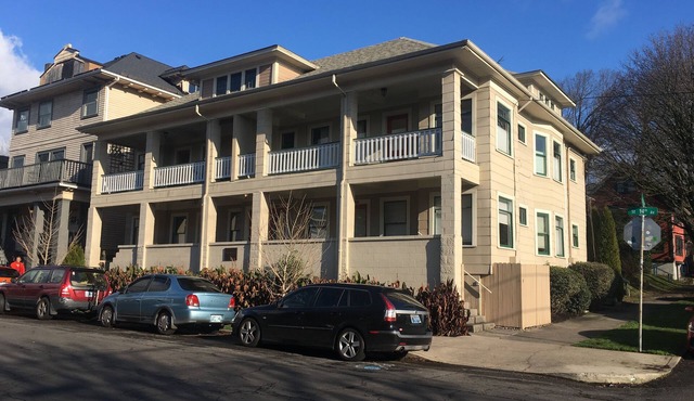 Perfect SE Location, Historic Charm, Modern Amenities. New to VRBO.