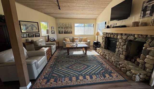 Perfect Sun Valley Vacation Rental Townhome in Sagehill: Sun Valley, Idaho
