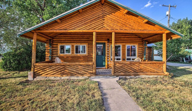 Pet-Friendly Augusta Cabin - Walk to Main Street!