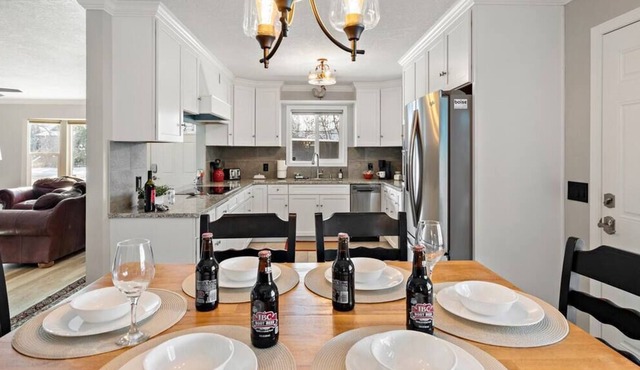 Pet Friendly Boise State Home near Airport 3 beds and 2 baths