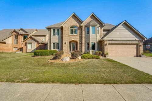 Pet Friendly Getaway: Yard, Grill, Patio, Fire Pit