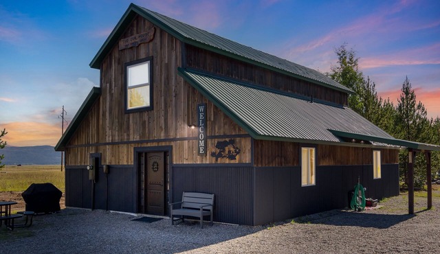 Pet Friendly Home! Cub House,3Br/2½Ba,Sleeps 8,Firepit,BBQ,Golf,20m 2 YNP