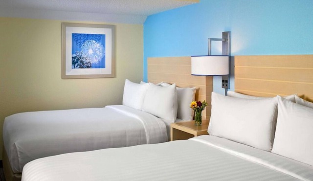 Pleasant Stay, Convenient Location, 4 Pet-Friendly Units, Pool, Free Breakfast in Eagan