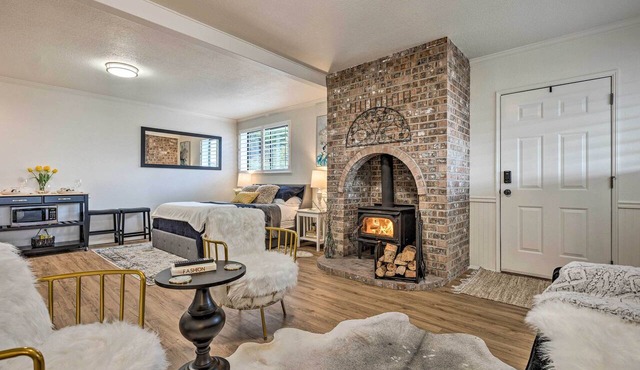 PNW Retreat | Fireplace | Seattle Views