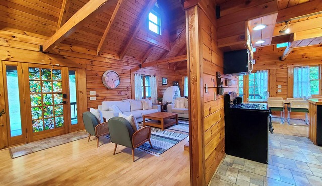 Pool - Fire Pit - RV Parking - Movie Theater - Arcade - Family Friendly