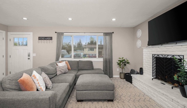 Post Falls Retreat I Beautiful Family Home