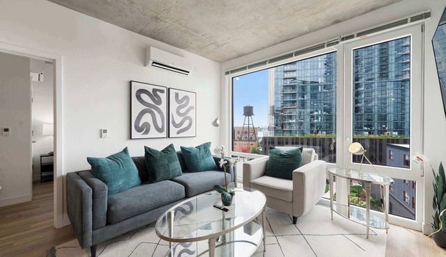 Premium Urban 4BR - Perfect Mix of Comfort & Location