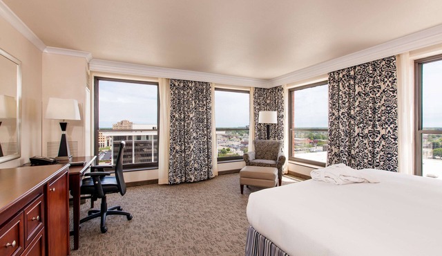 President Abraham Lincoln Springfield - DoubleTree by Hilton