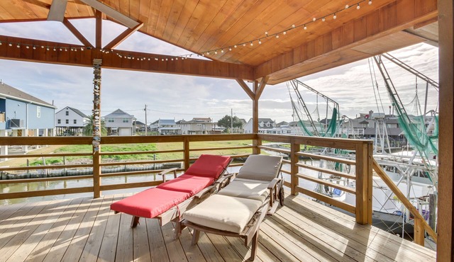 Private Dock, Lanai: Bayou Retreat in Barataria!