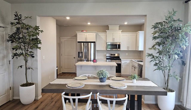 Private Master Suite Near Intel & Hillsboro & Portland