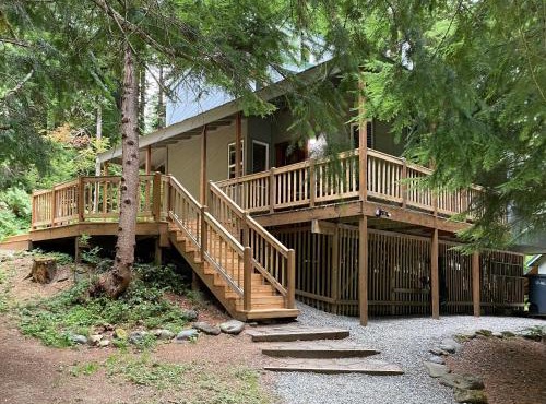 Private Secluded Cabin Hike Mt Rainier & Sunrise
