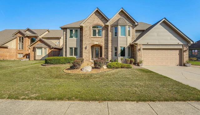 Private Yard w/Patio, Fire Pit Family Getaway