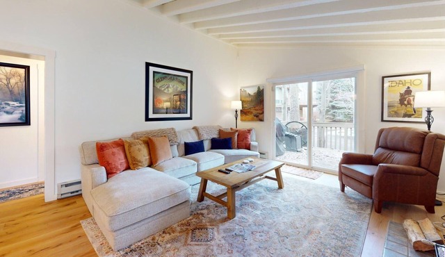 Ranch Condo 3556 - New Listing! Clubhouse with hot tub, tennis & summer pool