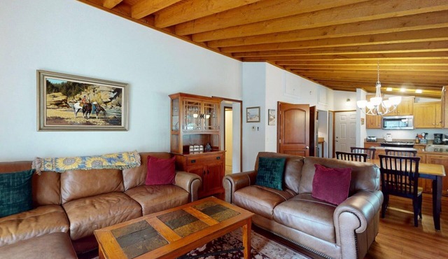 Ranch Condo 3580 - Elkhorn Resort Amenities & Pet Friendly