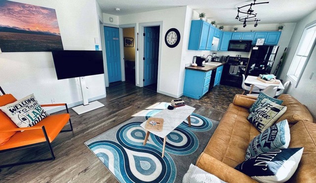Razz Lake 2nd floor 2 bdrm condo