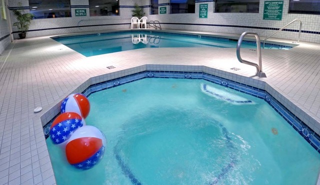 Relax and Recharge! Indoor Pool and FREE Parking, Near Ford Idaho Center Arena