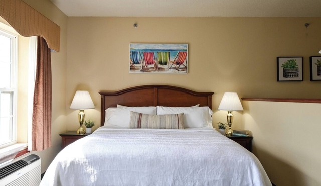 Relaxing Stay w/Poolside Fun, Kayaking & Golf Course Access! Free Parking!