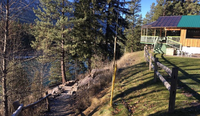 Rimrock Lodge