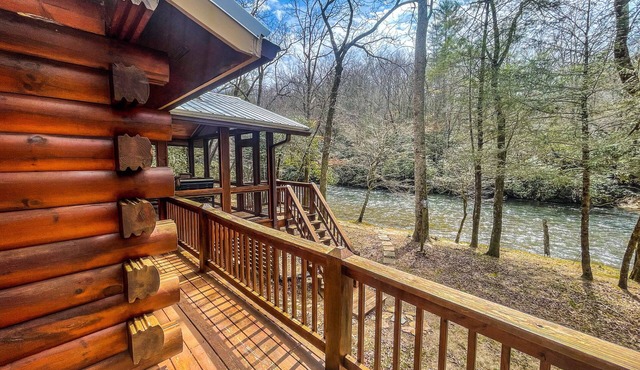 RIVER FRONT - River Run Cabin - 15 Min from Blue Ridge - 3Bd 2Bth