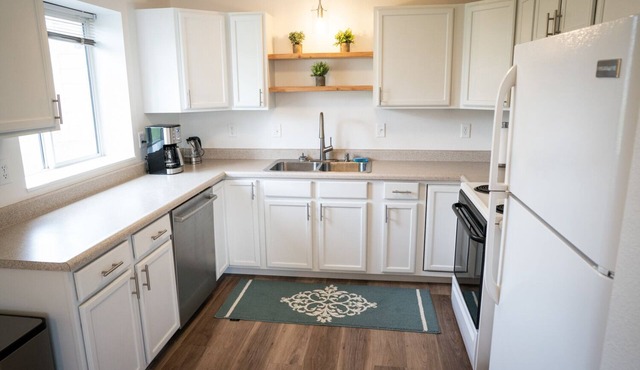 RIVER ROCK CONDO - Safe location
