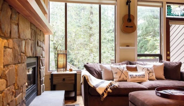 Rivers Edge at Snowater Pet Friendly Mtn Condo