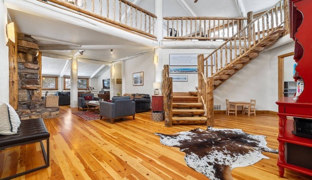 RMR: Teton Octagon House in Wilson,WY